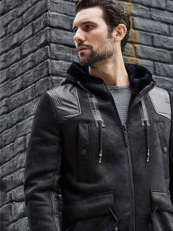 Custom Made Men's Winter Shearling Fur Black Leather Long Trench Coat Outerwear -Milani Jackets Shop shearling leather coat 3 d45a2d4d 7293 47a1 bea5 7a79b20e117a